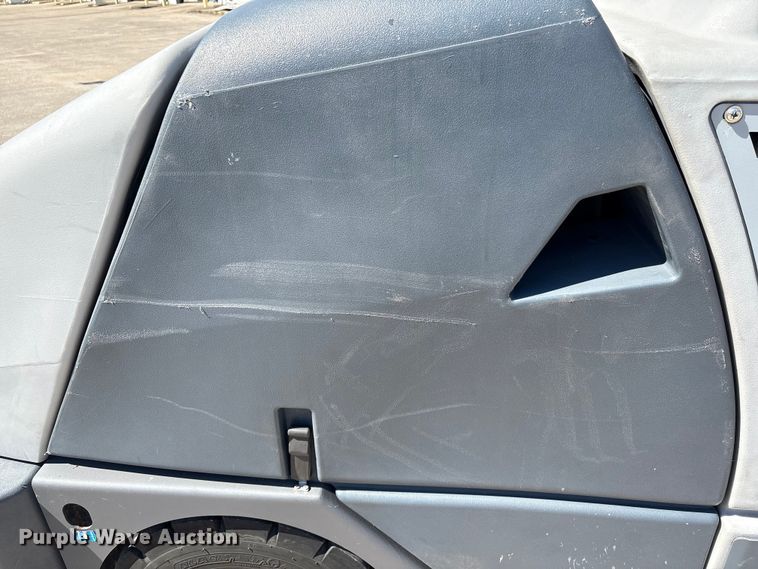 image for item EU7052 Advance SW8000 sweeper