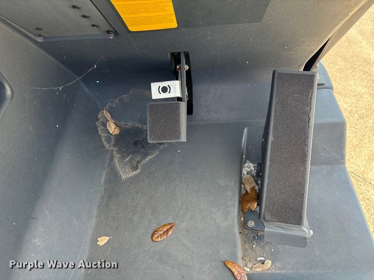 image for item EU7052 Advance SW8000 sweeper