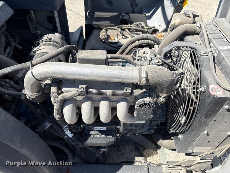 image for item EU7052 Advance SW8000 sweeper