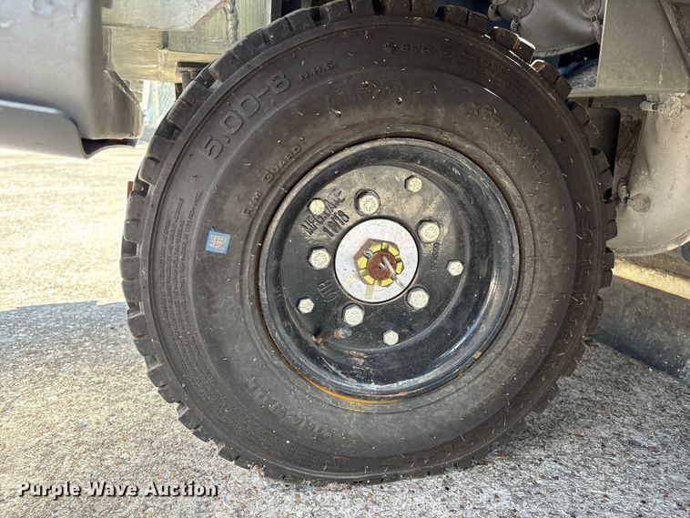 image for item EU7052 Advance SW8000 sweeper