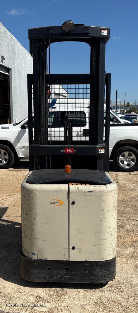 image for item EU7054 2016 Crown SP3520-30 order picker