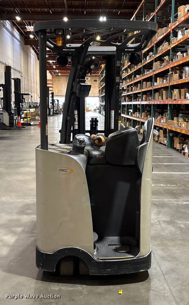 image for item EU8522 2016 Crown RC5545-40 forklift