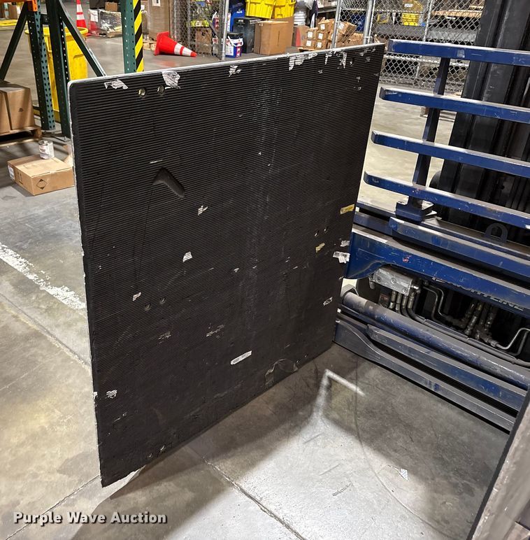 image for item EU8522 2016 Crown RC5545-40 forklift