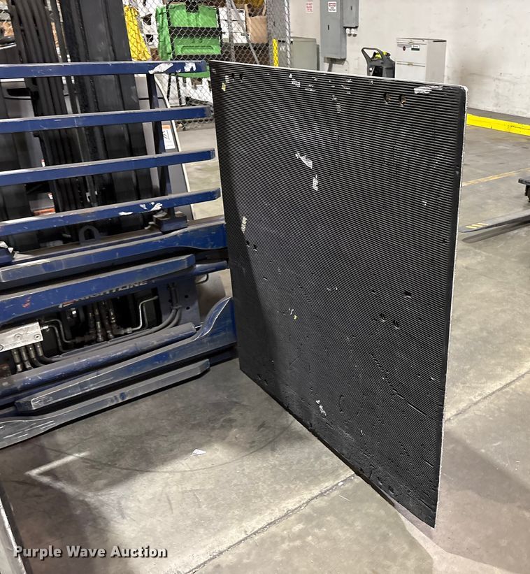 image for item EU8522 2016 Crown RC5545-40 forklift