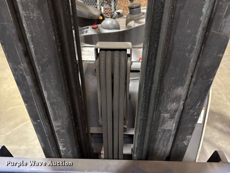 image for item EU8522 2016 Crown RC5545-40 forklift