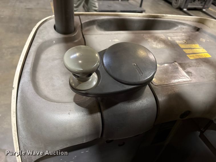 image for item EU8522 2016 Crown RC5545-40 forklift