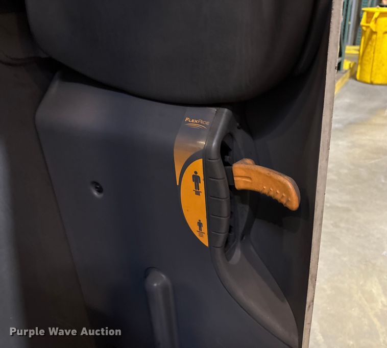 image for item EU8522 2016 Crown RC5545-40 forklift