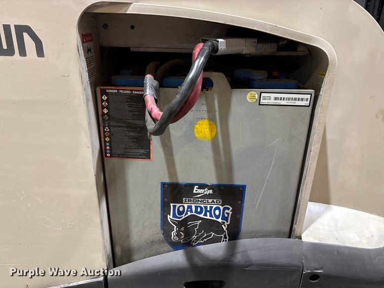 image for item EU8522 2016 Crown RC5545-40 forklift