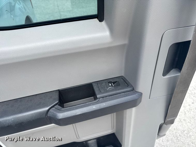 image for item EV1850 2017 Ford F150 SuperCab pickup truck