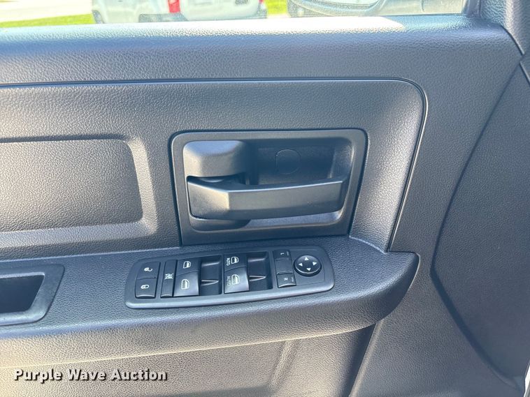 image for item EV2503 2019 RAM 1500 Crew Cab pickup truck