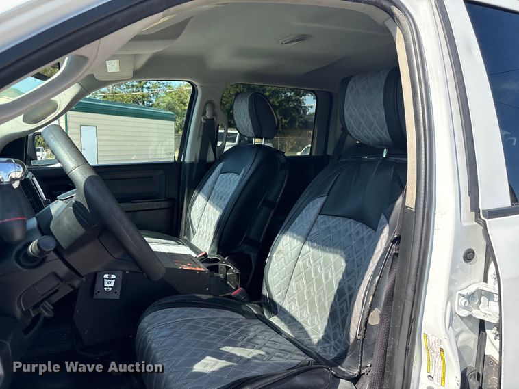 image for item EV2503 2019 RAM 1500 Crew Cab pickup truck