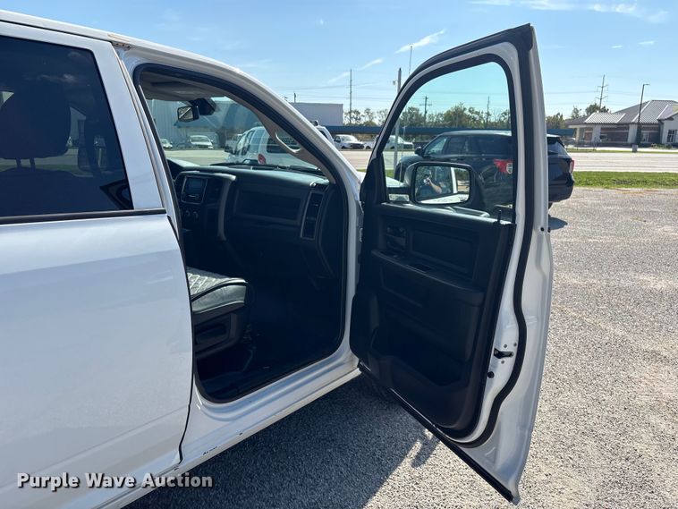 image for item EV2503 2019 RAM 1500 Crew Cab pickup truck