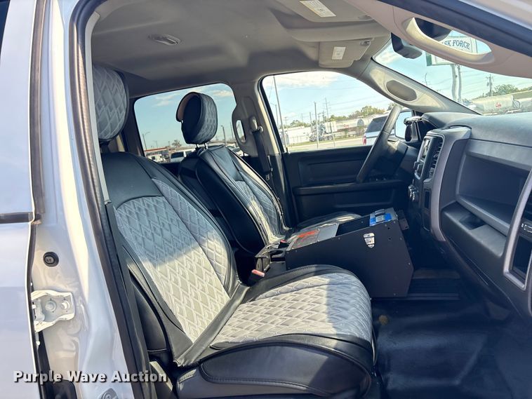 image for item EV2503 2019 RAM 1500 Crew Cab pickup truck