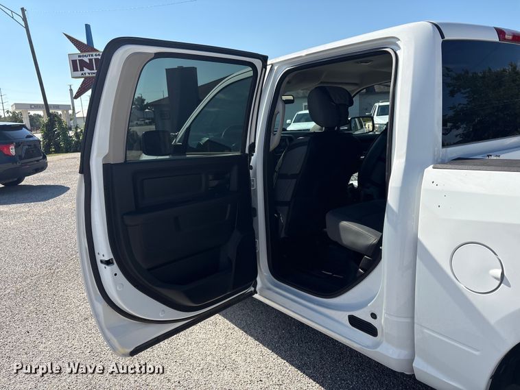 image for item EV2503 2019 RAM 1500 Crew Cab pickup truck