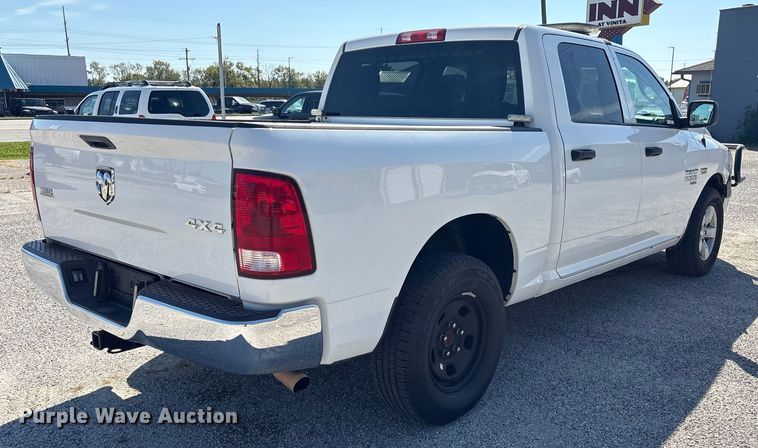 image for item EV2504 2019 RAM 1500 Crew Cab pickup truck