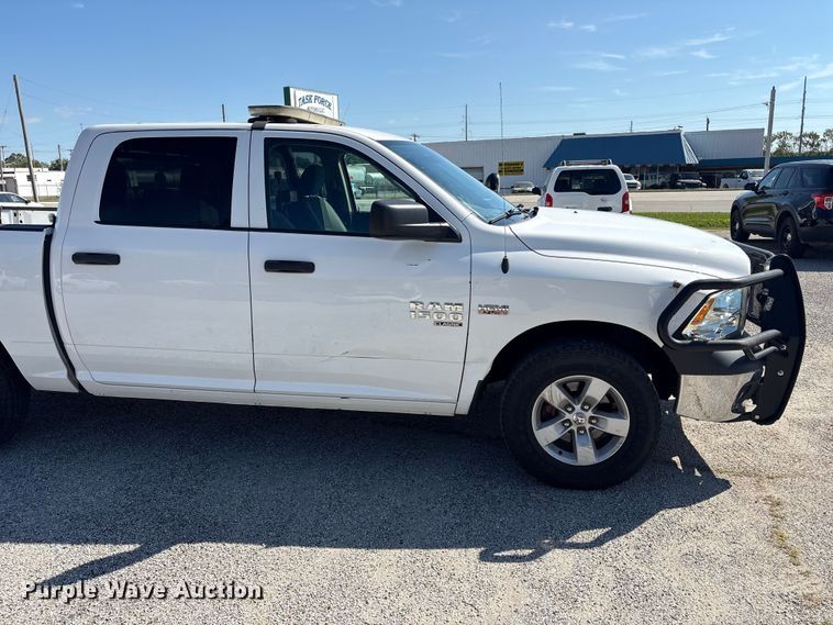 image for item EV2504 2019 RAM 1500 Crew Cab pickup truck