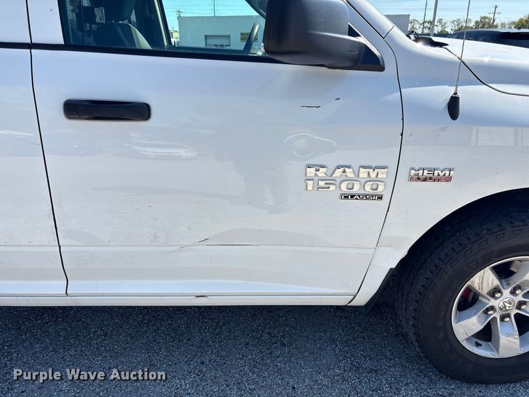 image for item EV2504 2019 RAM 1500 Crew Cab pickup truck