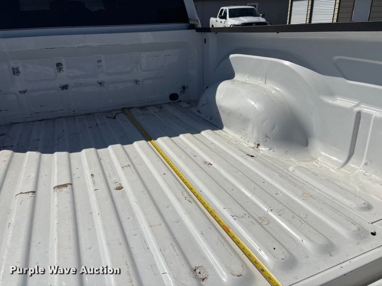 image for item EV2504 2019 RAM 1500 Crew Cab pickup truck