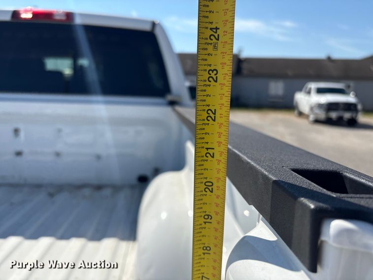 image for item EV2504 2019 RAM 1500 Crew Cab pickup truck