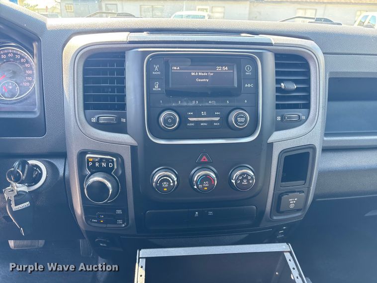 image for item EV2504 2019 RAM 1500 Crew Cab pickup truck