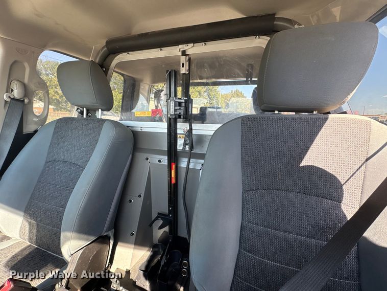 image for item EV2504 2019 RAM 1500 Crew Cab pickup truck