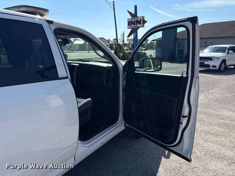 image for item EV2504 2019 RAM 1500 Crew Cab pickup truck