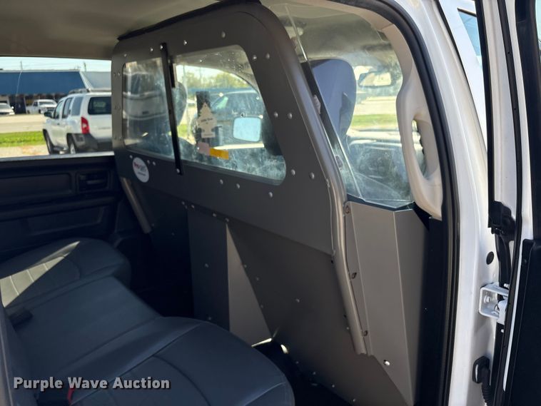 image for item EV2504 2019 RAM 1500 Crew Cab pickup truck