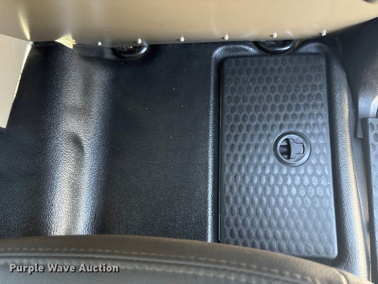 image for item EV2504 2019 RAM 1500 Crew Cab pickup truck