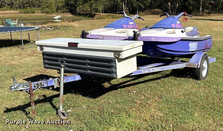 image for item EV2507 1994 Yamaha  Wave Runner III personal watercraft