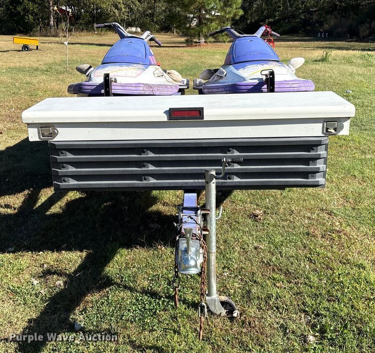 image for item EV2507 1994 Yamaha  Wave Runner III personal watercraft