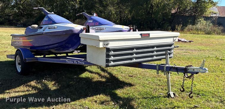 image for item EV2507 1994 Yamaha  Wave Runner III personal watercraft