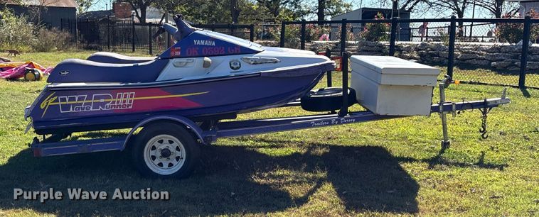 image for item EV2507 1994 Yamaha  Wave Runner III personal watercraft