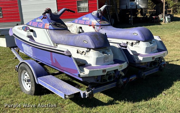 image for item EV2507 1994 Yamaha  Wave Runner III personal watercraft