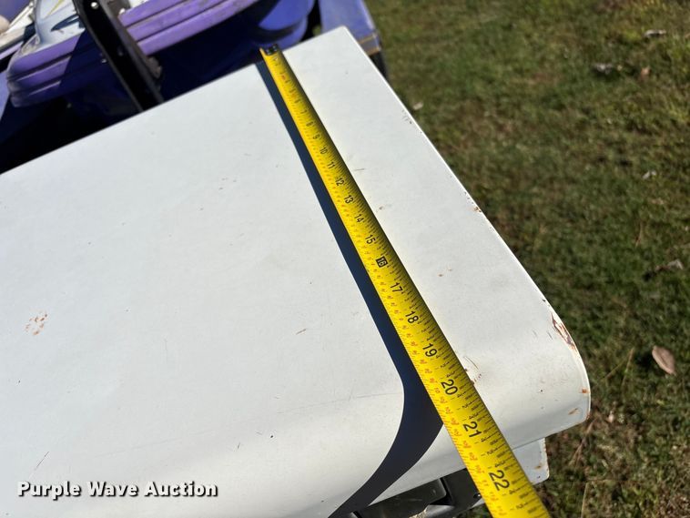 image for item EV2507 1994 Yamaha  Wave Runner III personal watercraft