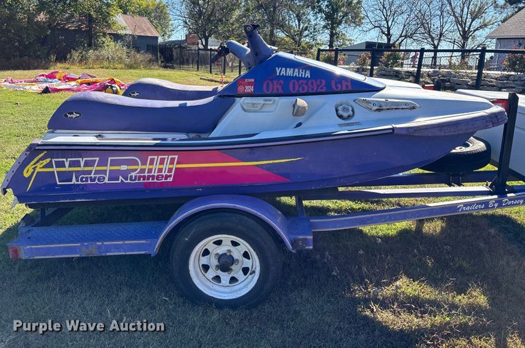 image for item EV2507 1994 Yamaha  Wave Runner III personal watercraft