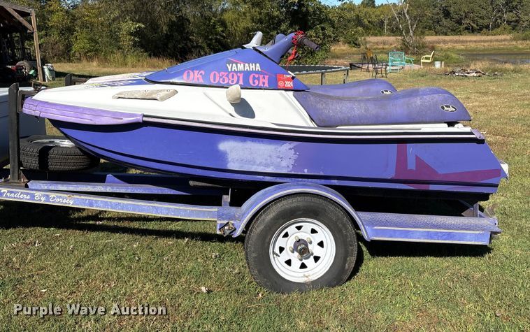 image for item EV2507 1994 Yamaha  Wave Runner III personal watercraft