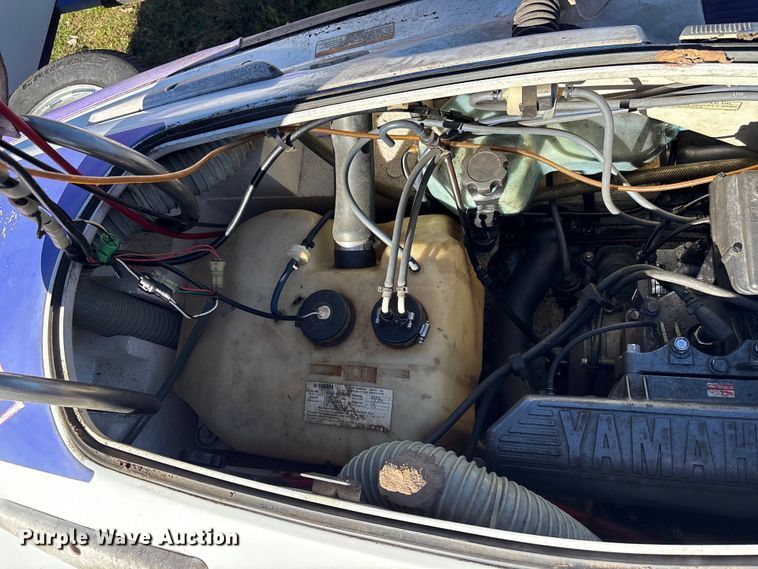 image for item EV2507 1994 Yamaha  Wave Runner III personal watercraft