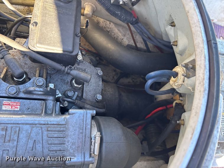 image for item EV2507 1994 Yamaha  Wave Runner III personal watercraft