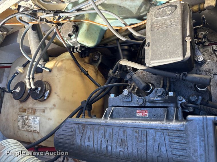 image for item EV2507 1994 Yamaha  Wave Runner III personal watercraft