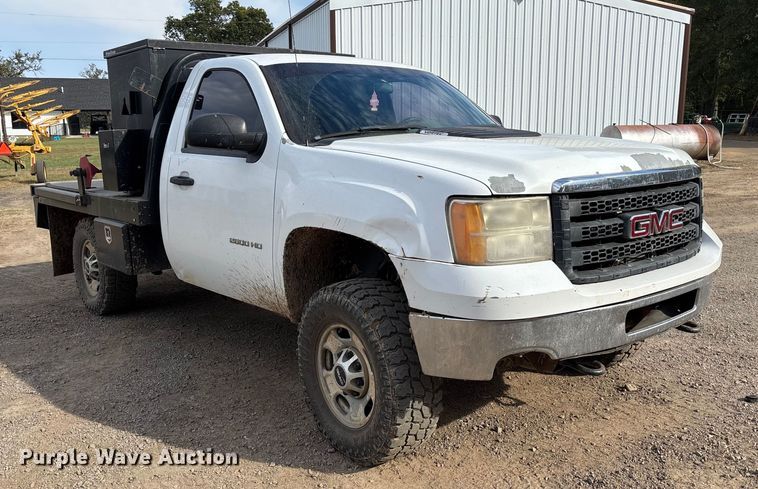 image for item EV3194 2013 GMC Sierra 2500HD bale bed pickup truck