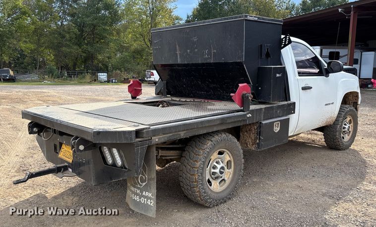 image for item EV3194 2013 GMC Sierra 2500HD bale bed pickup truck