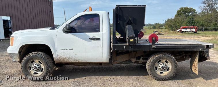 image for item EV3194 2013 GMC Sierra 2500HD bale bed pickup truck