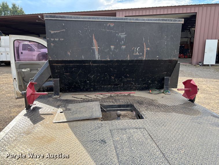 image for item EV3194 2013 GMC Sierra 2500HD bale bed pickup truck