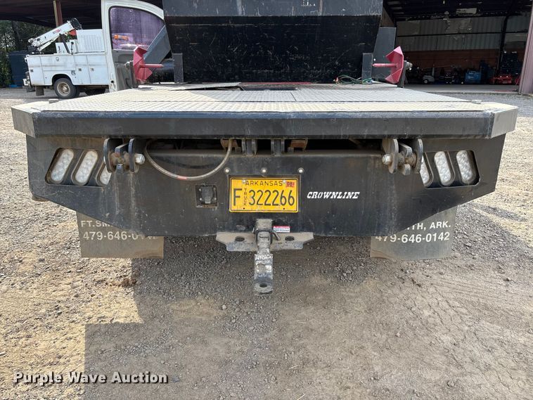 image for item EV3194 2013 GMC Sierra 2500HD bale bed pickup truck