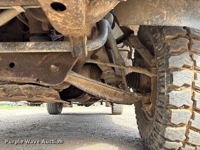 image for item EV3194 2013 GMC Sierra 2500HD bale bed pickup truck