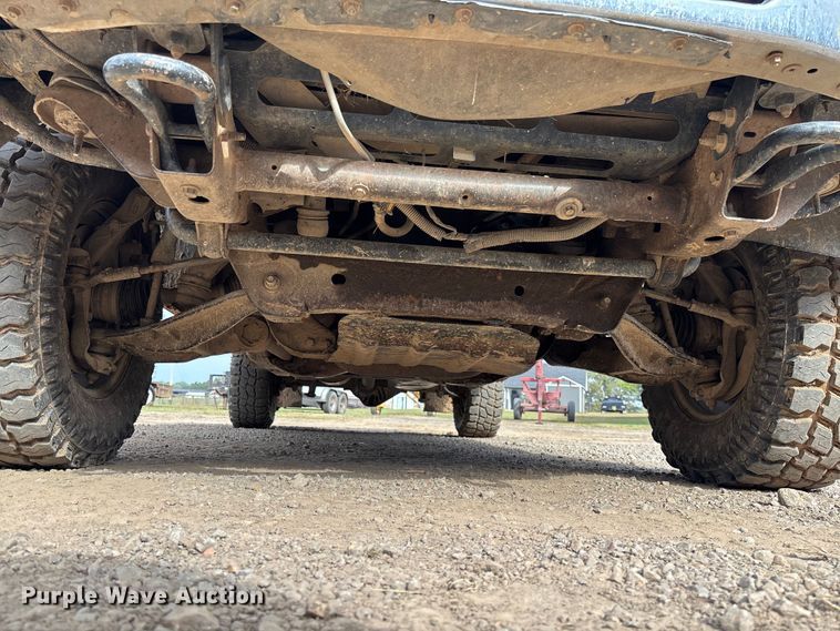 image for item EV3194 2013 GMC Sierra 2500HD bale bed pickup truck