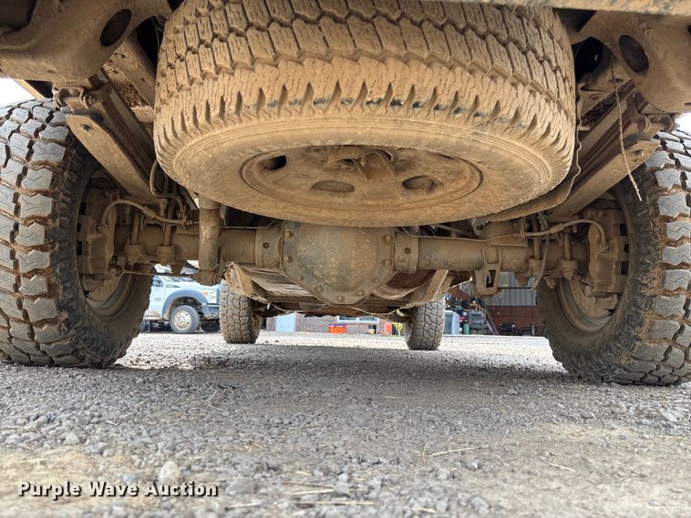 image for item EV3194 2013 GMC Sierra 2500HD bale bed pickup truck