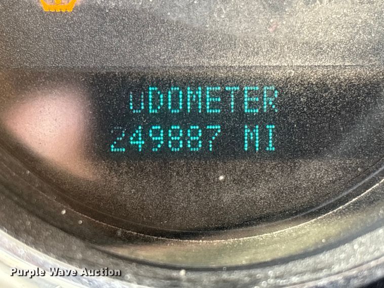 image for item EV3194 2013 GMC Sierra 2500HD bale bed pickup truck