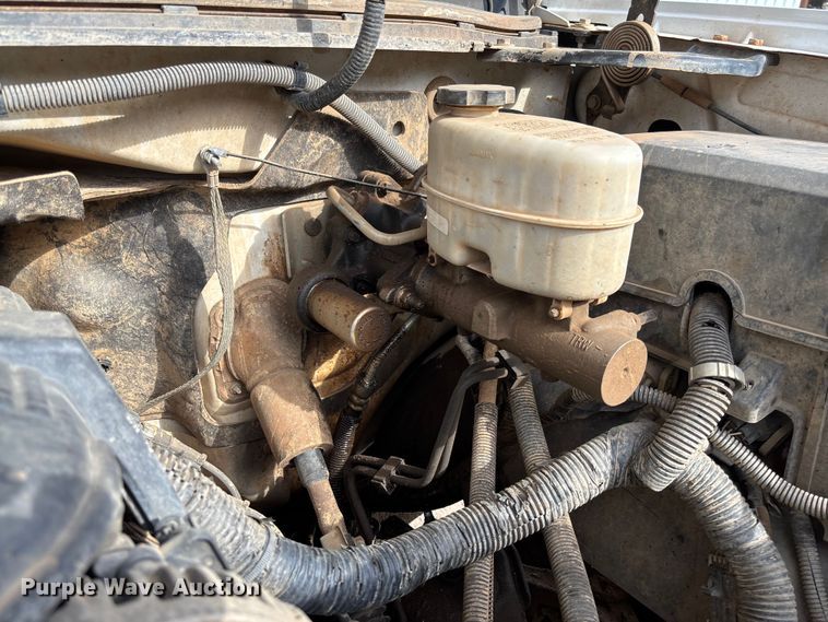 image for item EV3194 2013 GMC Sierra 2500HD bale bed pickup truck