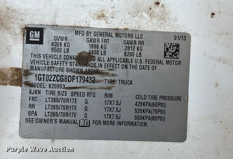 image for item EV3194 2013 GMC Sierra 2500HD bale bed pickup truck